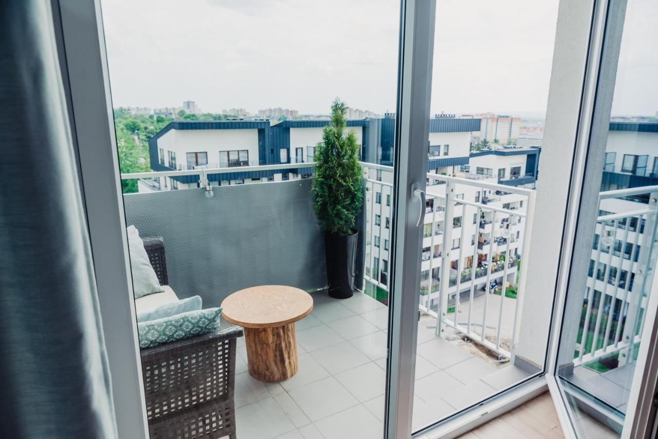 Silk Apartment - Netflix - Parking شتشيتسين المظهر الخارجي الصورة